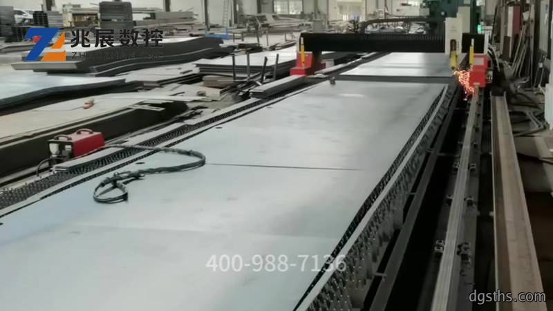 龙门式激光切割机客户现场